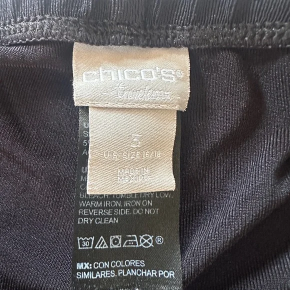 Chico’s Travelers Black Pull-On Shorts - Picture 3 of 5